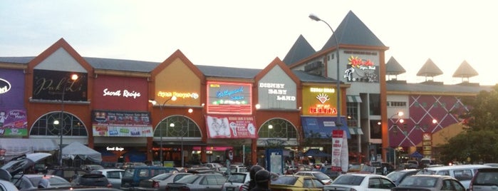 Ole Ole Shopping Mall is one of Tempat yang Disukai ꌅꁲꉣꂑꌚꁴꁲ꒒.