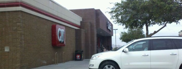 QuikTrip is one of Locais curtidos por Cheearra.