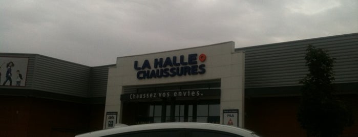 La Halle au chaussures is one of Boutiques.