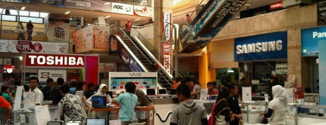 Hi-Tech Mall is one of Shopping Mall in Surabaya.