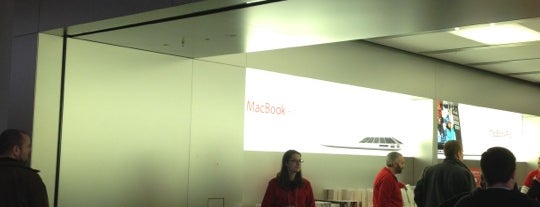 Apple Briarwood is one of US Apple Stores.