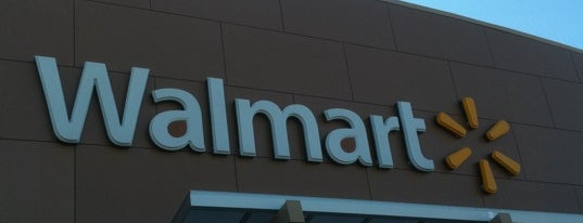 Walmart Supercenter is one of สถานที่ที่ Kelly ถูกใจ.