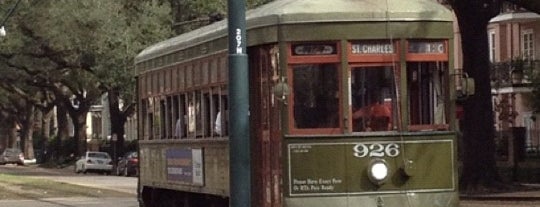 St Charles Streetcar Stop is one of Lugares favoritos de Stephen.