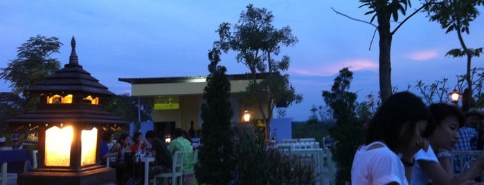 ริมน้ำปั๋นใจ๋ is one of The 20 best value restaurants in Phrae, Thailand.