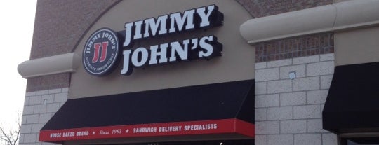 Jimmy John's is one of Lieux qui ont plu à Jordan.