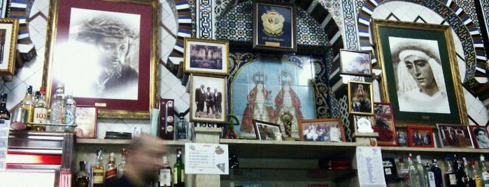 Bar Santa Ana is one of Sevilla.