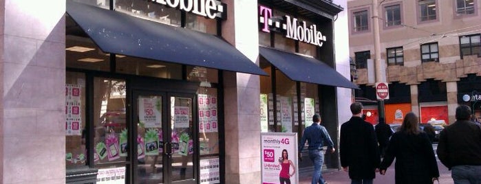 T-Mobile is one of Donさんのお気に入りスポット.