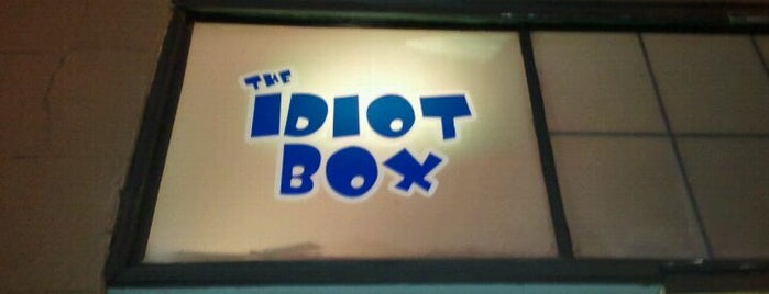 Idiot Box is one of Locais salvos de JR.