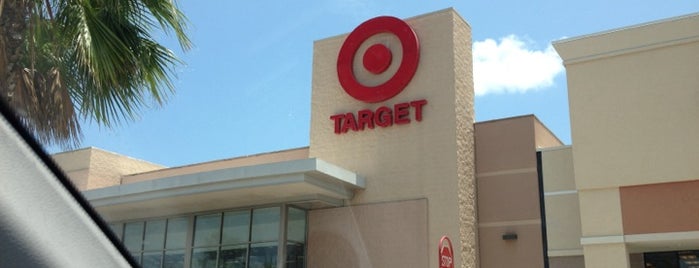 Target is one of Tempat yang Disukai Justin.