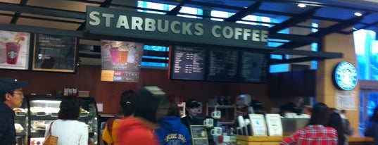 스타벅스 is one of Starbucks_fuel up! :P.