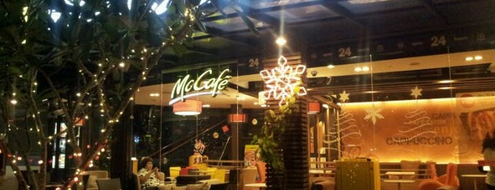 McDonald's & McCafé is one of For enjoy eating.