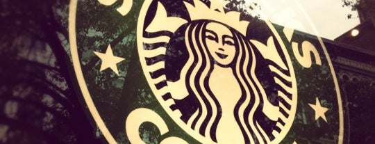Starbucks is one of Lieux qui ont plu à Brandi.