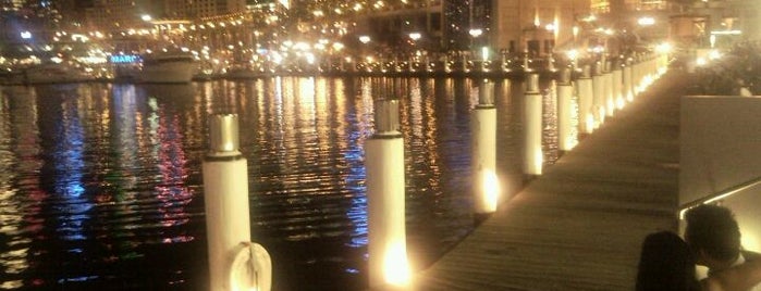 Darling Harbour is one of 「 SAL 」 님이 좋아한 장소.