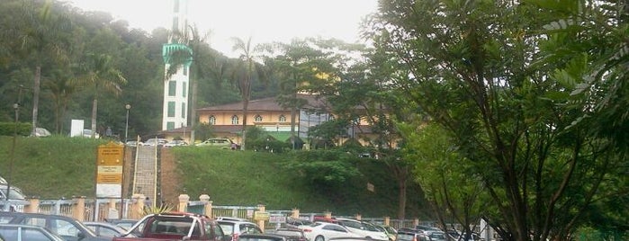 Masjid Al-Firdaus is one of Baitullah : Masjid & Surau.