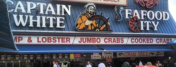 Maine Avenue Fish Market is one of Washington, DC.