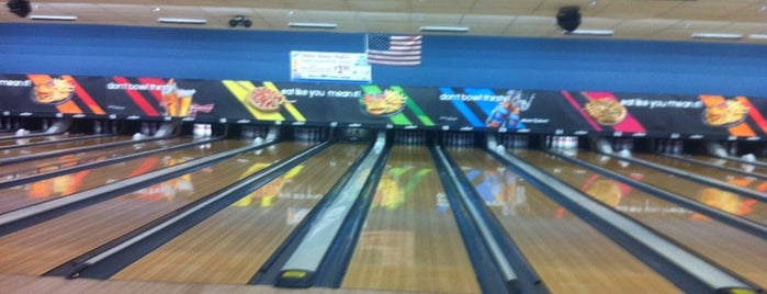 AMF Davie Lanes is one of Eveさんのお気に入りスポット.