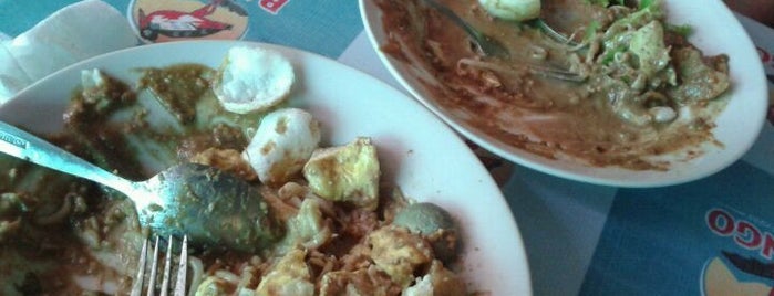Gado Gado Tengku Angkasa is one of Bandung's Legendary Eateries.