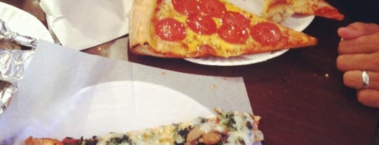 La Bellezza Pizzeria is one of Posti che sono piaciuti a Ed.