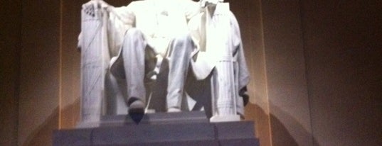 Lincoln Memorial is one of wonders of the world.