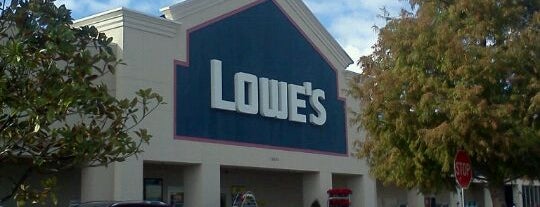 Lowe's is one of Adam'ın Beğendiği Mekanlar.