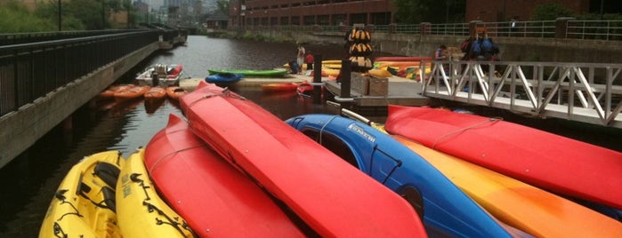 Charles River Canoe & Kayak is one of Bikabout Boston.