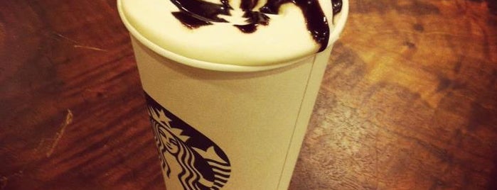 Starbucks is one of Tempat yang Disukai Serhan.