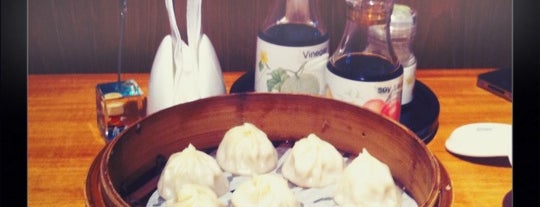 Din Tai Fung 鼎泰豐 is one of Top picks for Chinese Restaurants.