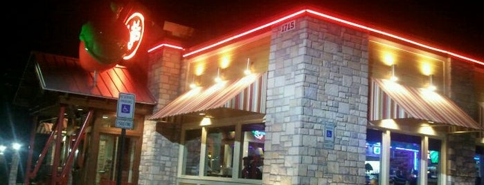 Chili's Grill & Bar is one of Bre : понравившиеся места.