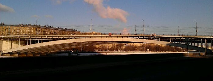 Bolshoy Krasnokholmsky Bridge is one of Bridges in Moscow.