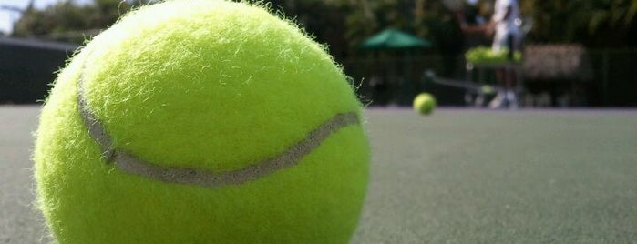 Royal Palm Tennis Club is one of Lugares favoritos de Matías.