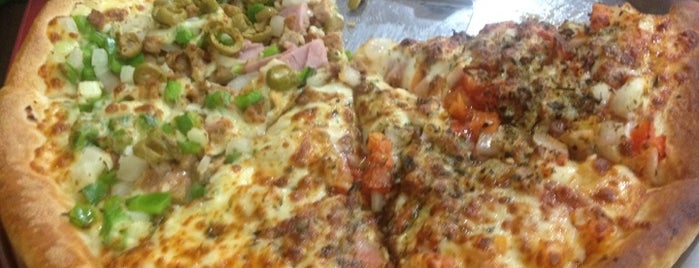 Super Pizza Pan is one of Arianeさんの保存済みスポット.