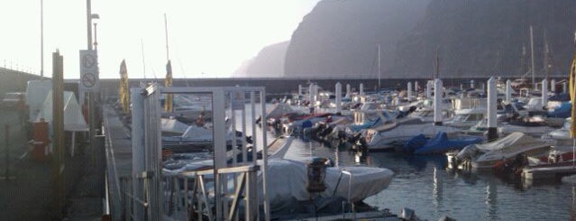 Puerto Los Gigantes is one of Canarias en fotos.