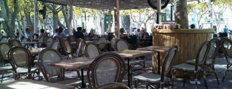 Le Café is one of BAR.