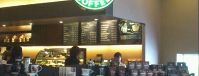 Starbucks is one of 豊洲の行きつけ.