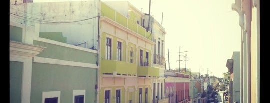 Calle San Sebastian is one of Posti che sono piaciuti a Cristina.