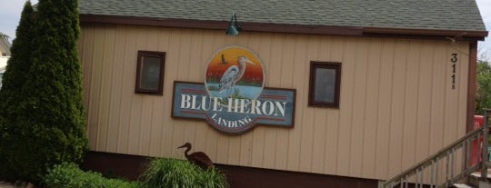 Blue Heron Landing is one of Orte, die IrmaZandl gefallen.