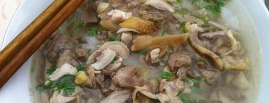 Phở Gà Hào Nam is one of An uong.