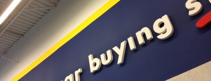 CarMax is one of Phillipさんのお気に入りスポット.