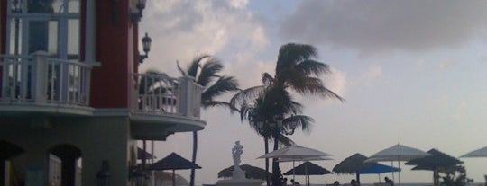 Sandals Grande St. Lucian Spa & Beach Resort is one of สถานที่ที่บันทึกไว้ของ Darlene.