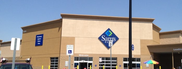 Sam's Club is one of Orte, die Laura gefallen.