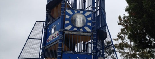 Bluebird Park is one of สถานที่ที่บันทึกไว้ของ Kimmie.