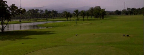 Guarujá Golf Club is one of Campos de Golfe no Brasil.