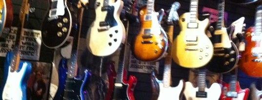 30th Street Guitars is one of NY.