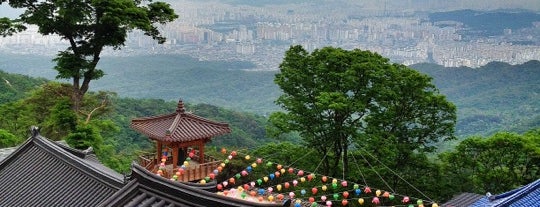 원통사 (圓通寺) is one of Buddhist temples in Gyeonggi.