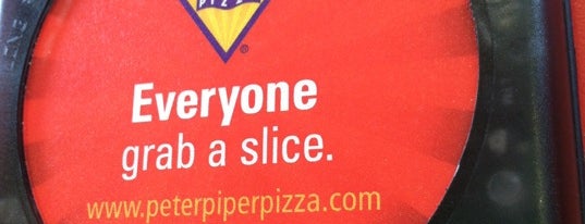 Peter Piper Pizza is one of Tempat yang Disukai Ryan.