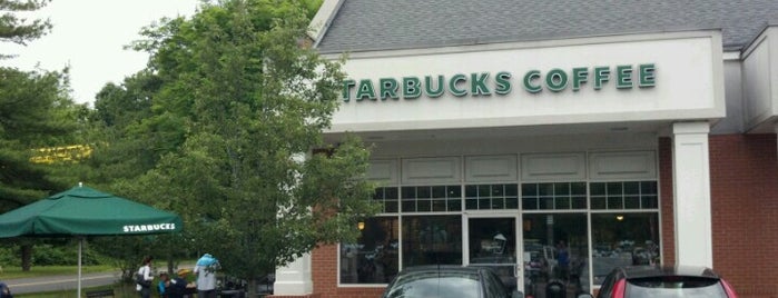 Starbucks is one of Lugares favoritos de Michael.