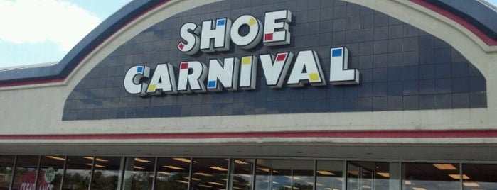 Shoe Carnival is one of Louise M'ın Beğendiği Mekanlar.