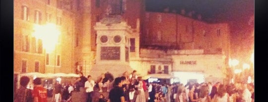 Campo de' Fiori is one of 101 cose da fare a Roma almeno 1 volta nella vita.