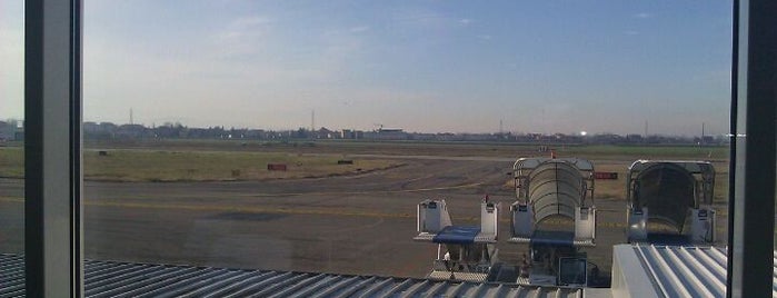 Aeroporto di Parma "Giuseppe Verdi" (PMF) is one of Info.
