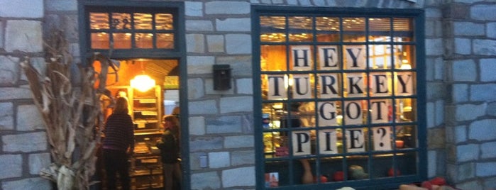Mom's Apple Pie Company is one of Favorite eats in Leesburg.